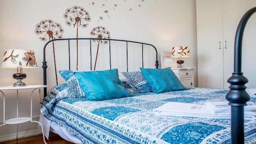 Find Me Inn Boutique Penthouse Apartment, 4 Bedrooms, City View 12