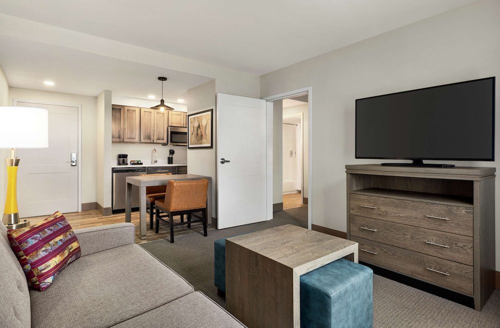 Suite, 2 Queen Beds, Accessible, Bathtub (Mobility & Hearing)