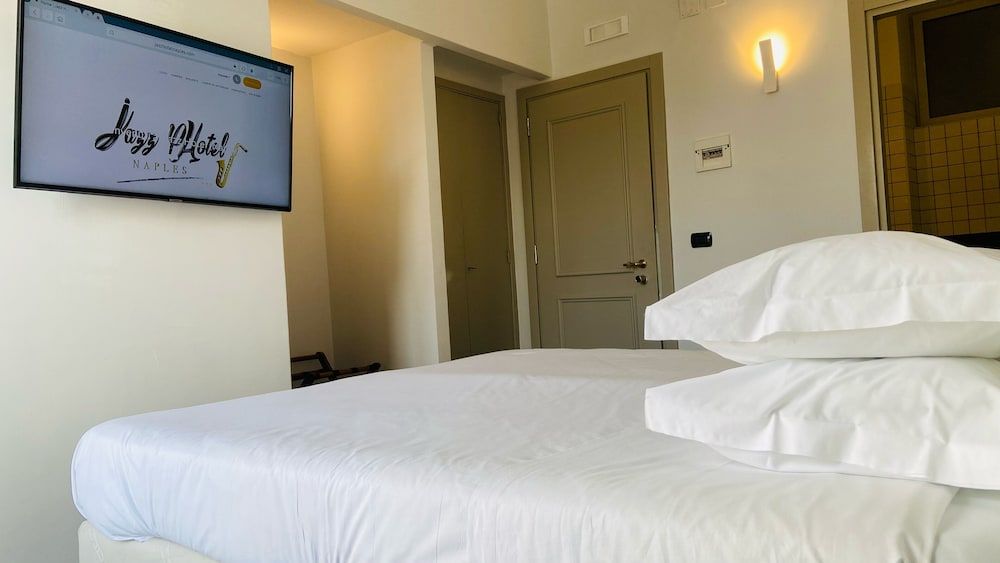 undefined Jazz Hotel 7