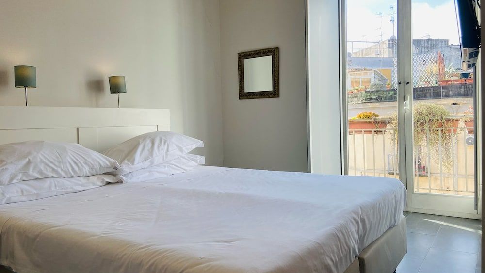 undefined Jazz Hotel 8