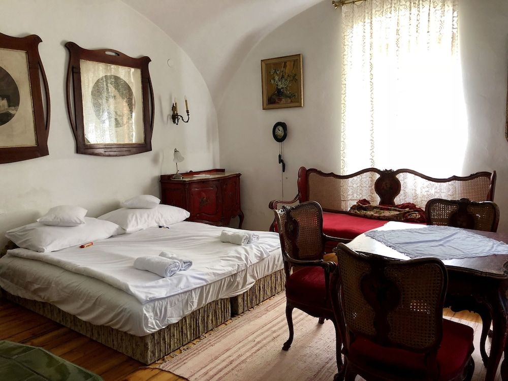 Deluxe Room, 1 King Bed with Sofa bed, Non Smoking, Garden View (Duplex)