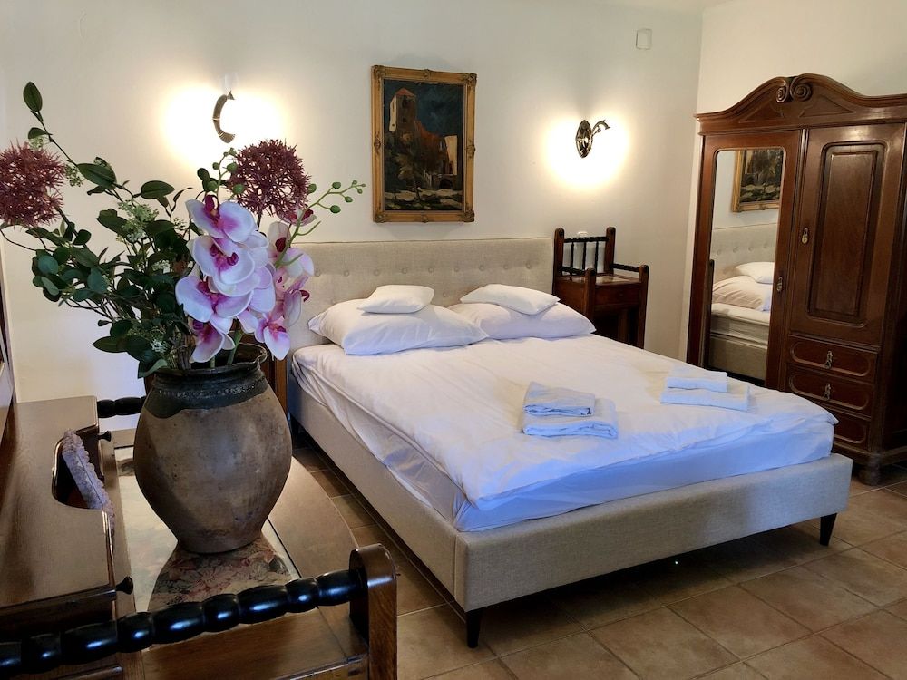 Room, 1 Queen Bed, Terrace, Ground Floor (Pet friendly)