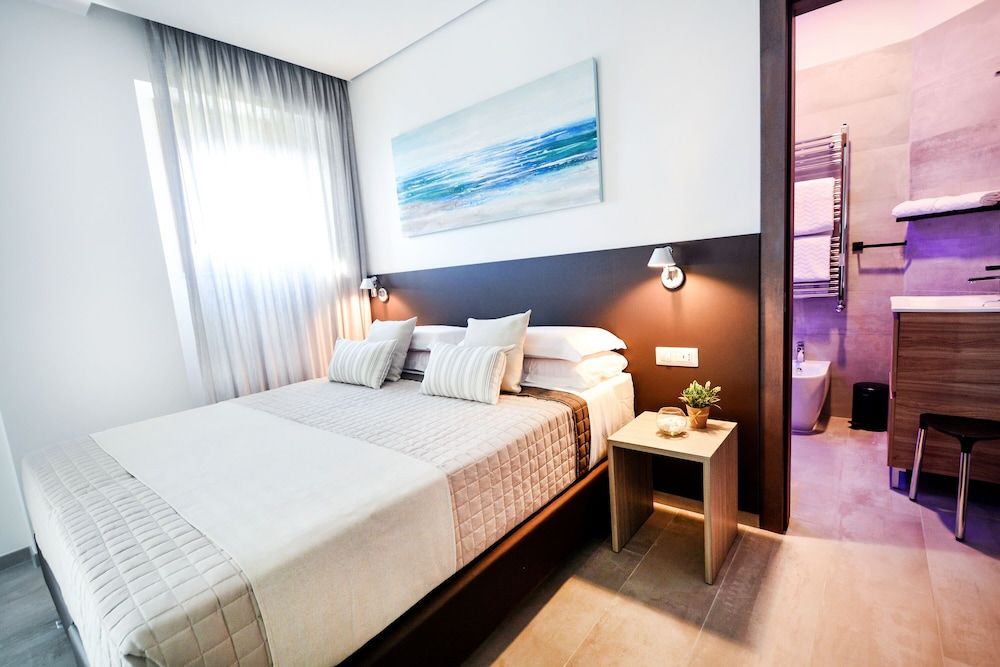 Sunset Home Sorrento Comfort Double or Twin Room, Balcony, Sea View (3) 4