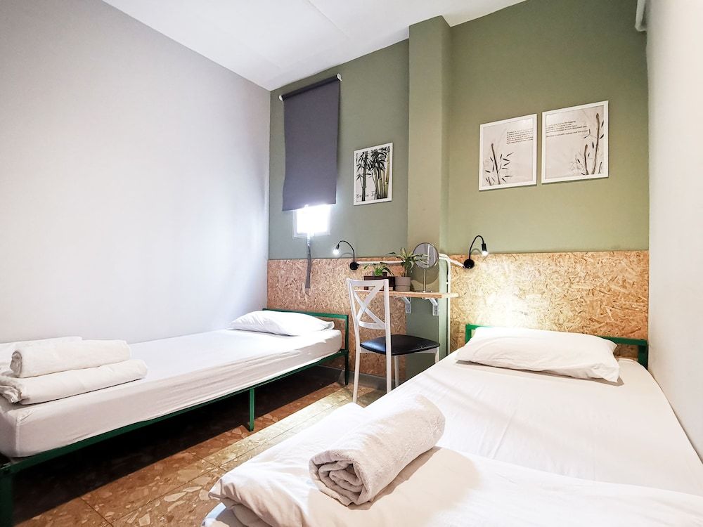 Foresttel.bkk Standard Twin Room