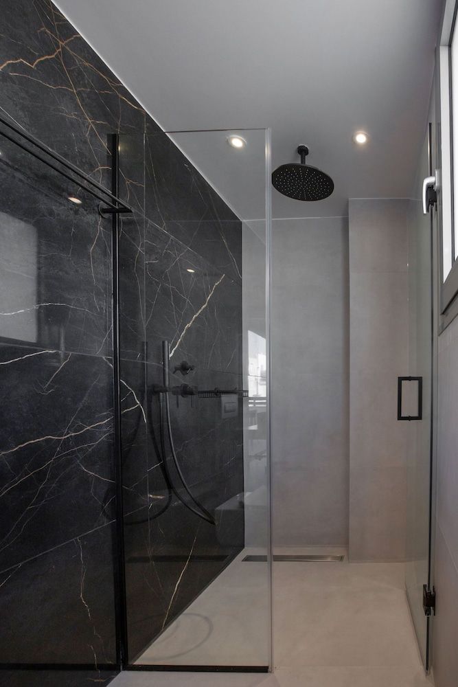 Acropolis Golden Suites by GHH Luxury Penthouse, 1 Bedroom, Jetted Tub, City View (5&6) 9