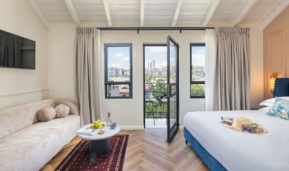 Villa Albi - Machne Yehuda Hotel Deluxe Suite, Balcony 3