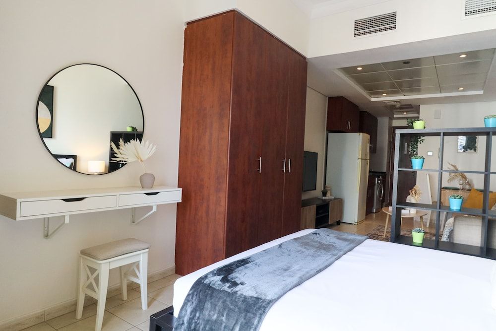 HiGuests - Lake view Comfort Studio 10