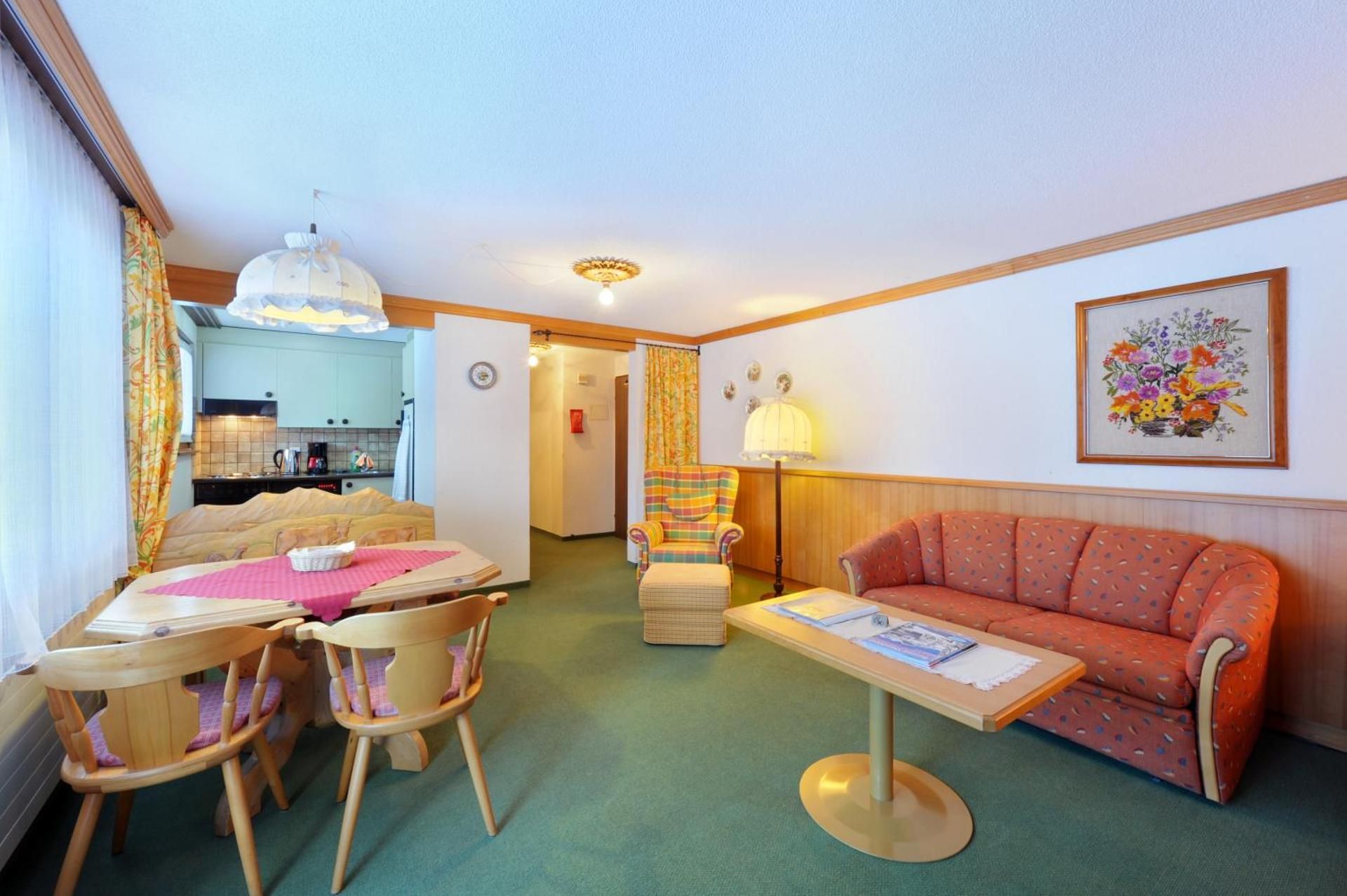Economy One-Bedroom Apartment (549)