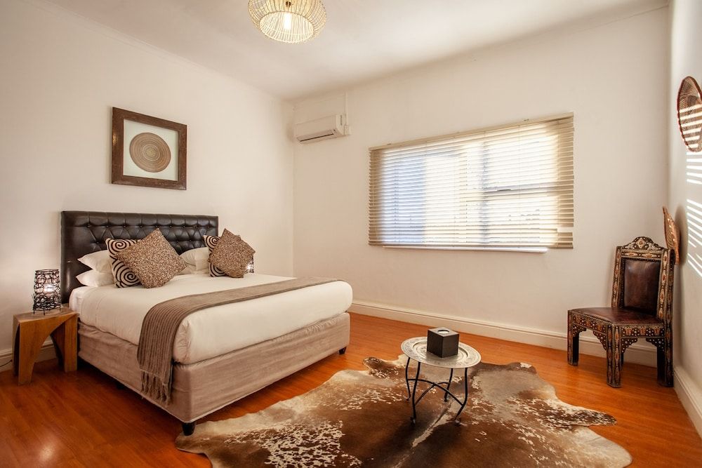 Lodge Room ( Family unit ) 1 (6)