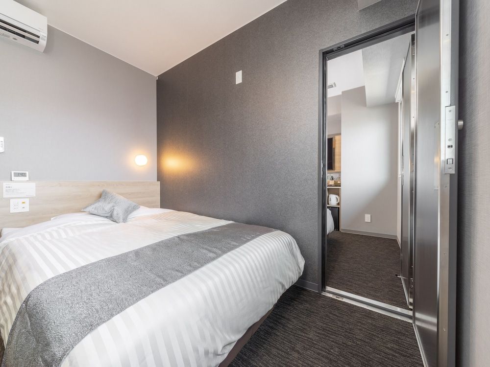 undefined Super Hotel Premier Kanazawaeki Higashiguchi 3