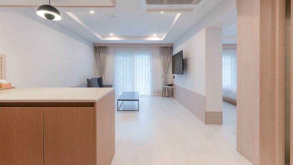 H.Avenue Family Suite 14