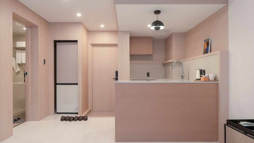 H.Avenue Family Suite 15