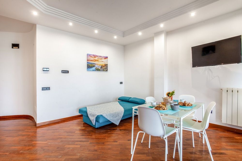 undefined Bari Waterfront Apartment 10