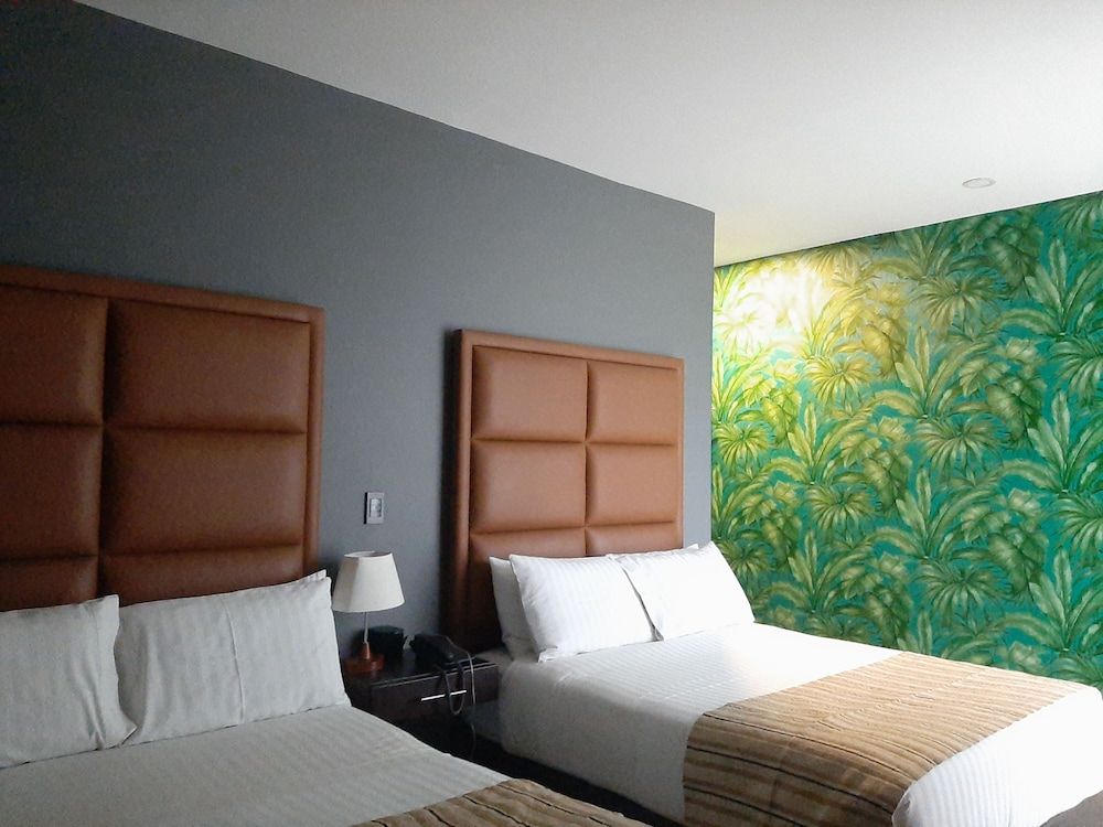 Pontevedra Hotel Boutique Superior Quadruple Room, Balcony 12