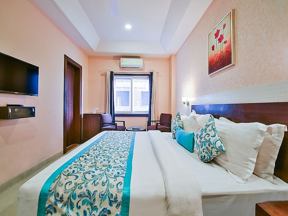 Hotel YOIS Standard Room