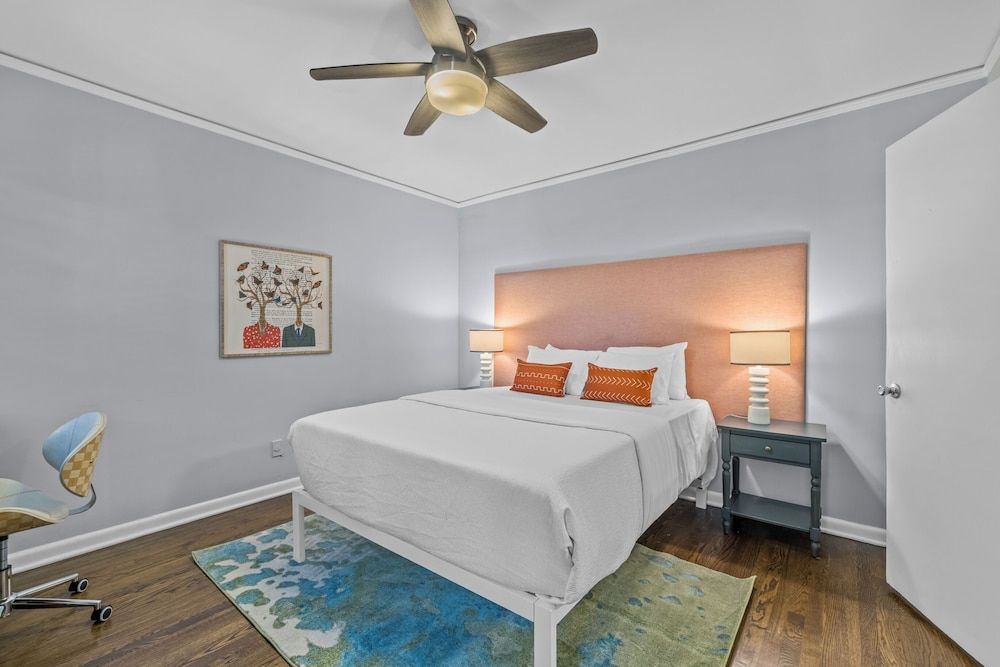 undefined 881 Furnished Apartments 9