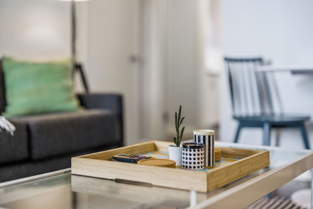 881 Furnished Apartments Deluxe Apartment 24