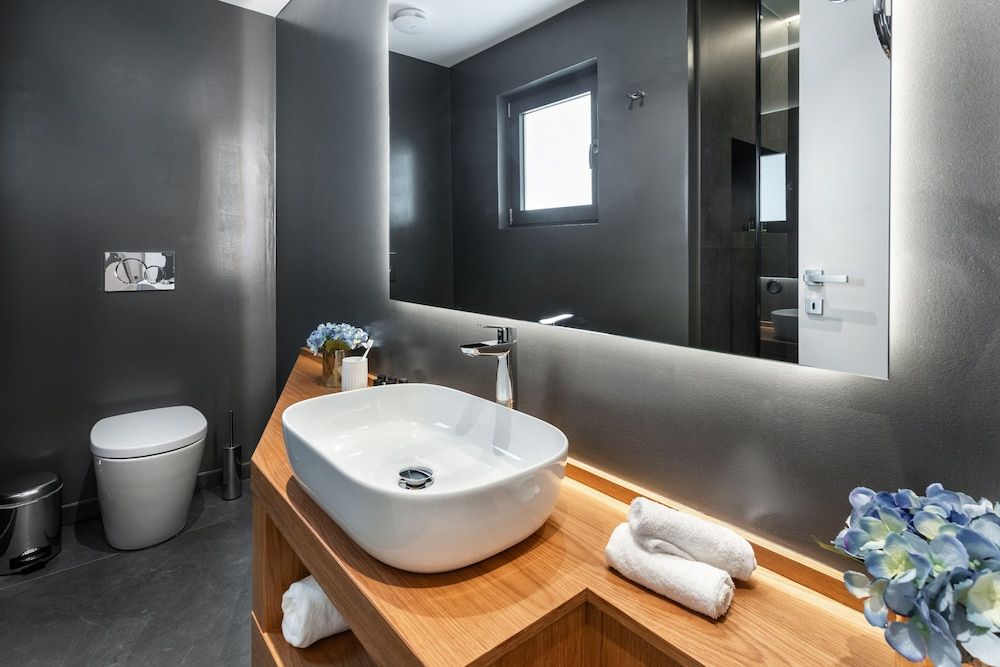 DAYS City Suites Superior Double or Twin Room, City View 9