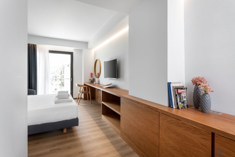 DAYS City Suites Superior Double or Twin Room, City View 17