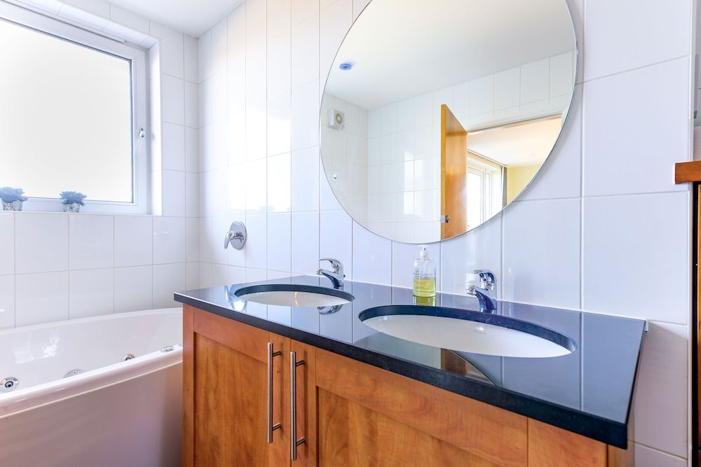 Britannia Penthouse City Apartment 10