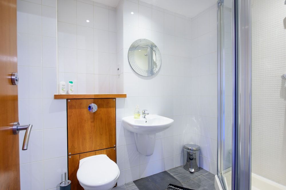 Britannia Penthouse City Apartment 11