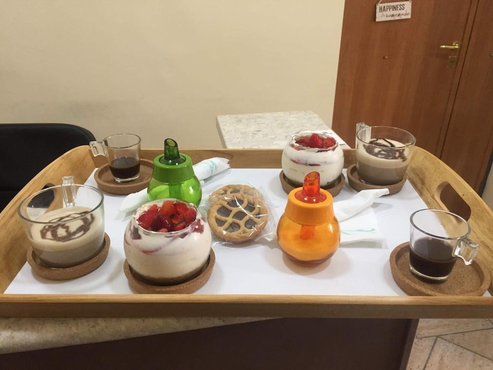 undefined Naples to live 10