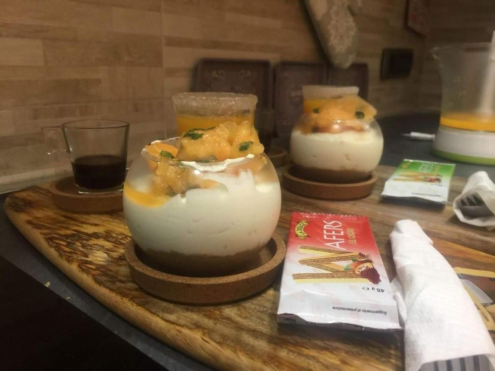 undefined Naples to live 7