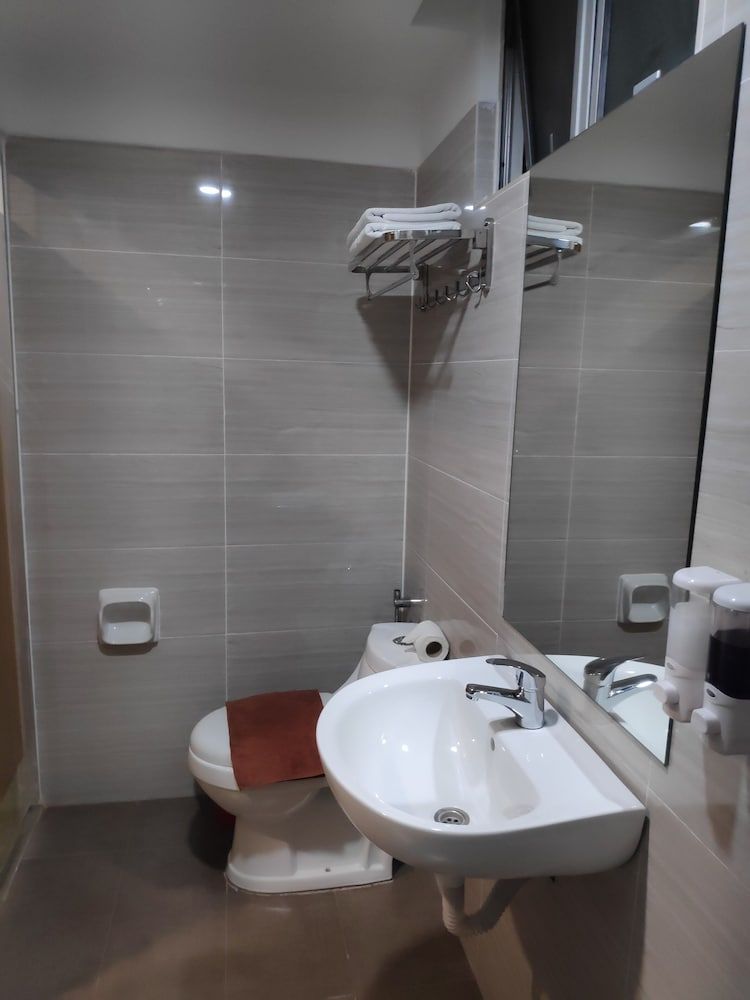 SH Hotel Kota Damansara Standard Queen Room 5