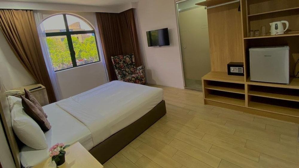 undefined SH Hotel Kota Damansara 3