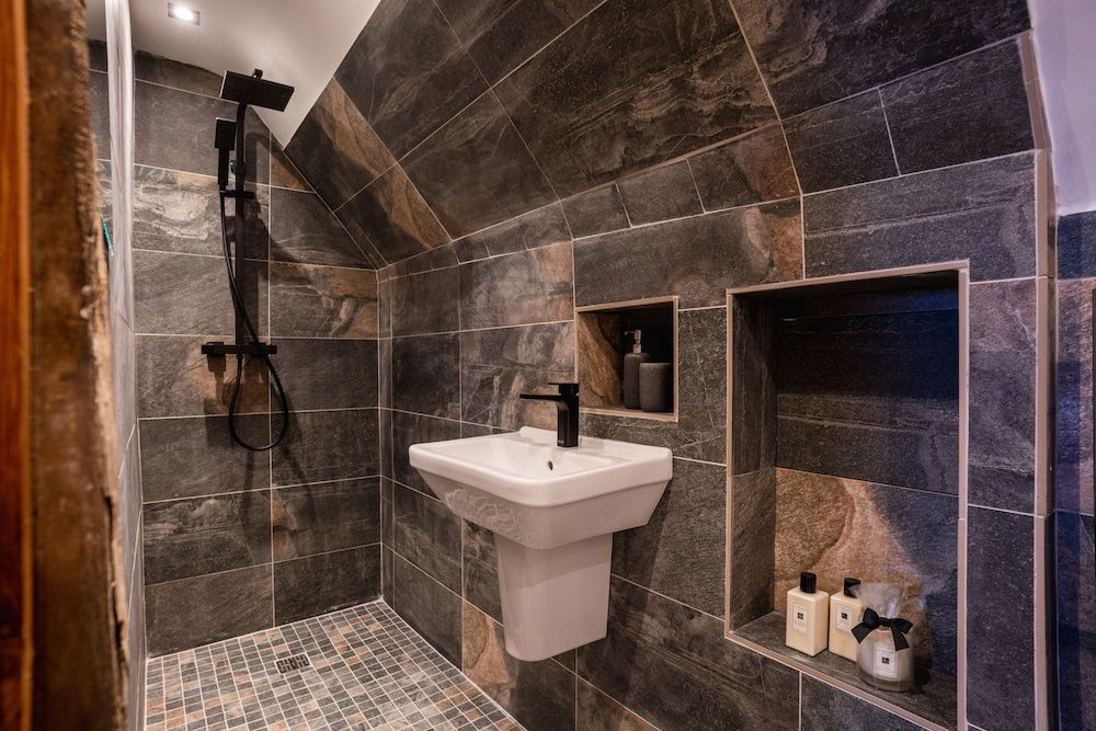 Old Infirmary Deluxe Studio (Nightingale) 5