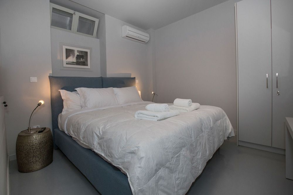 Sophisticated Apartment in Syntagma by GHH Comfort Apartment 6