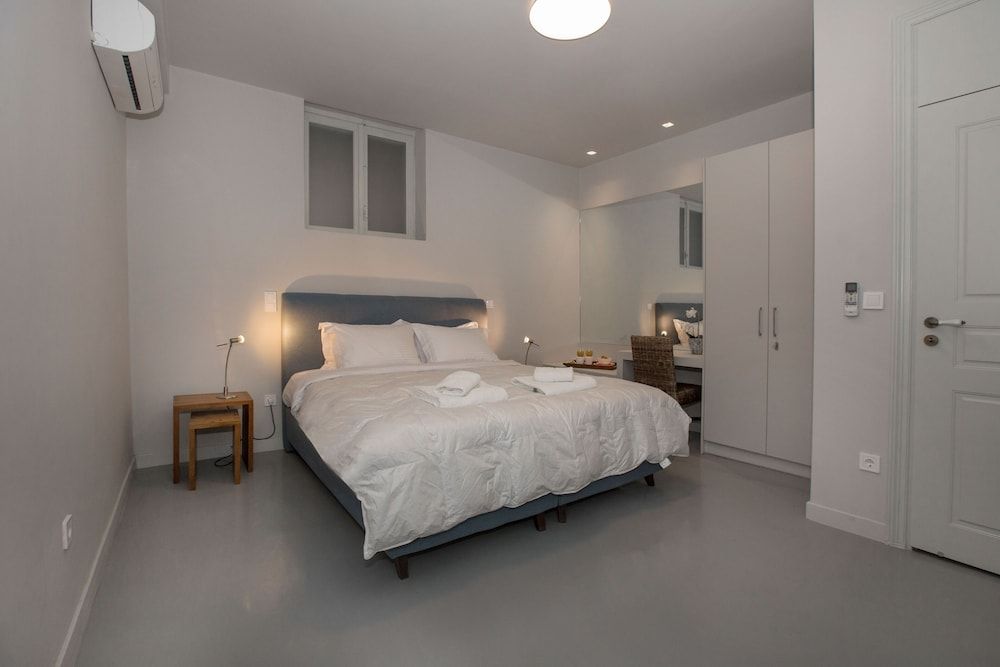 Sophisticated Apartment in Syntagma by GHH Comfort Apartment 7