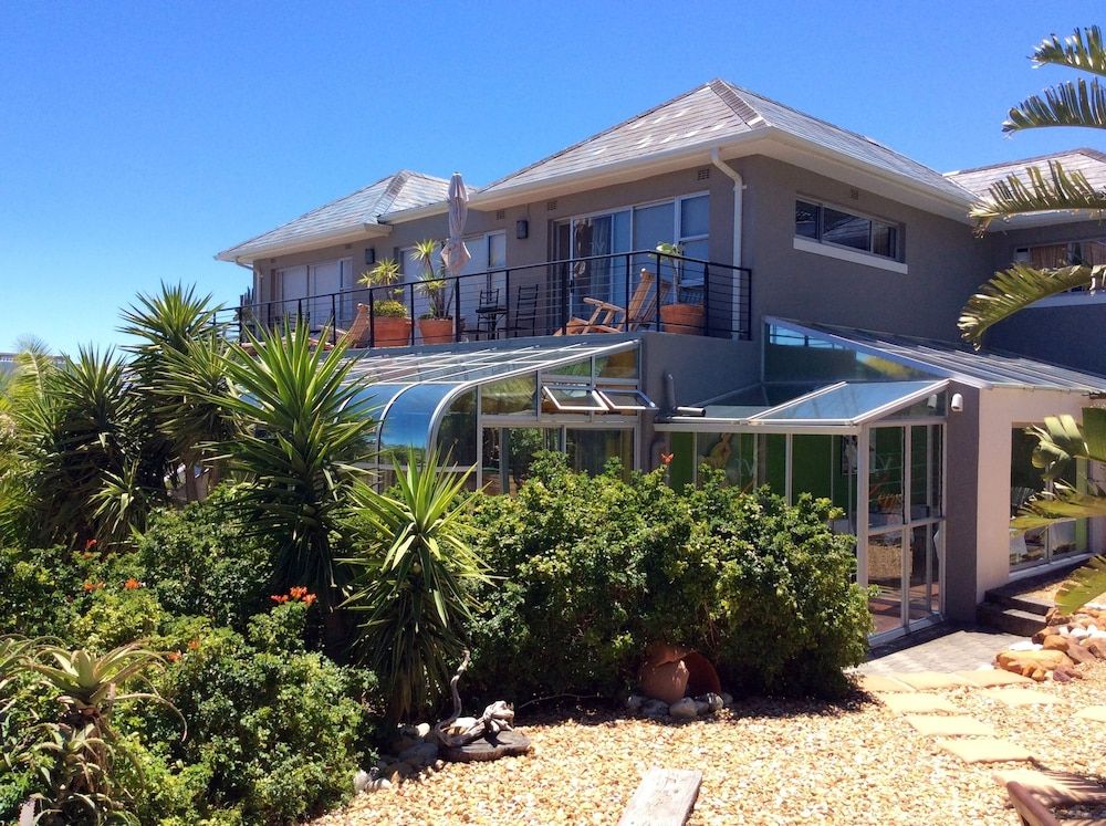undefined Villa Surprise 7
