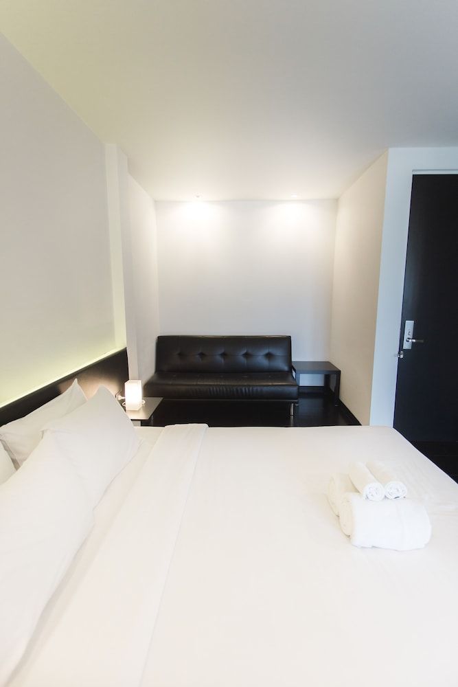 undefined iSilver Hotel 7