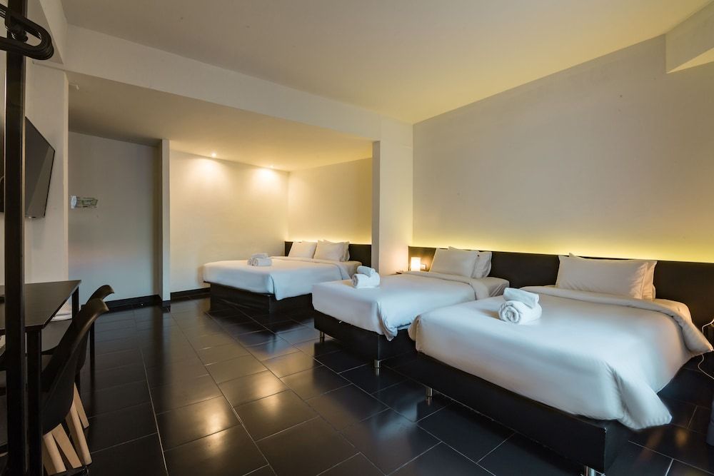 undefined iSilver Hotel 5