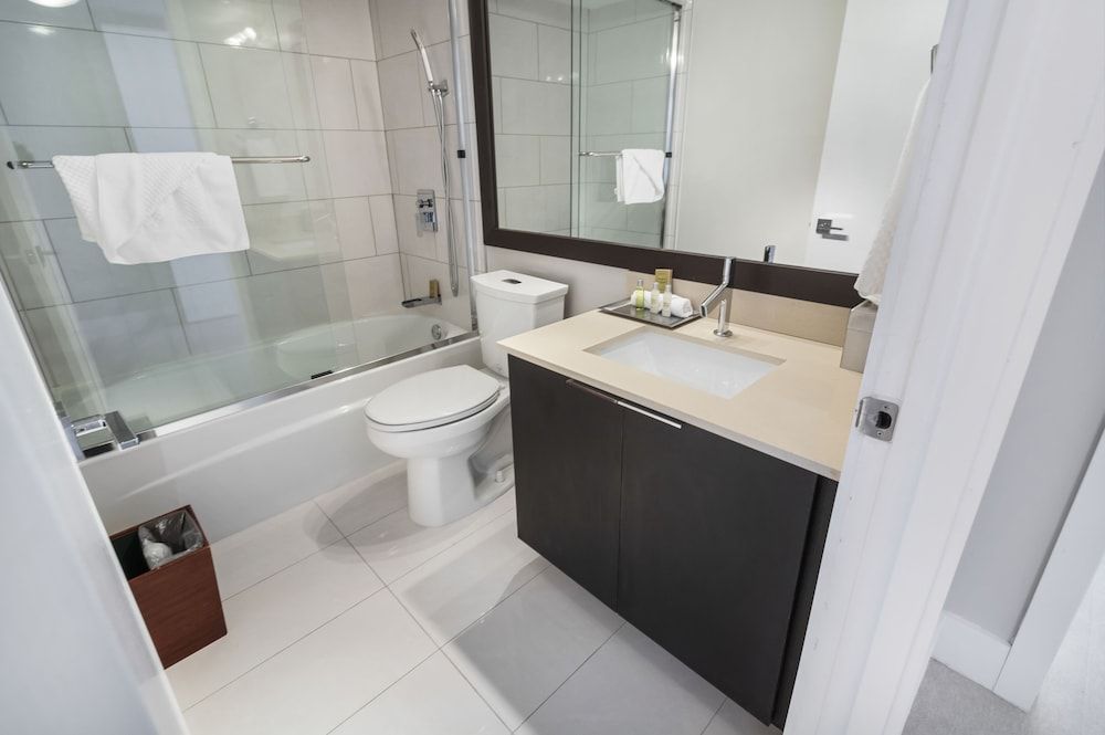 Edgewater Hideaway Minutes to Brickell Deluxe Apartment (3 Bedrooms) 9