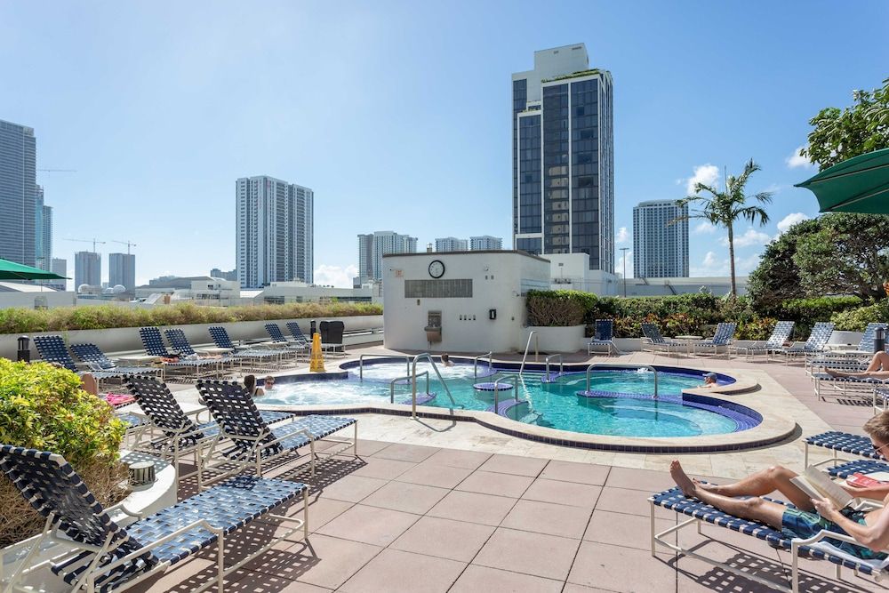 undefined Edgewater Hideaway Minutes to Brickell 8