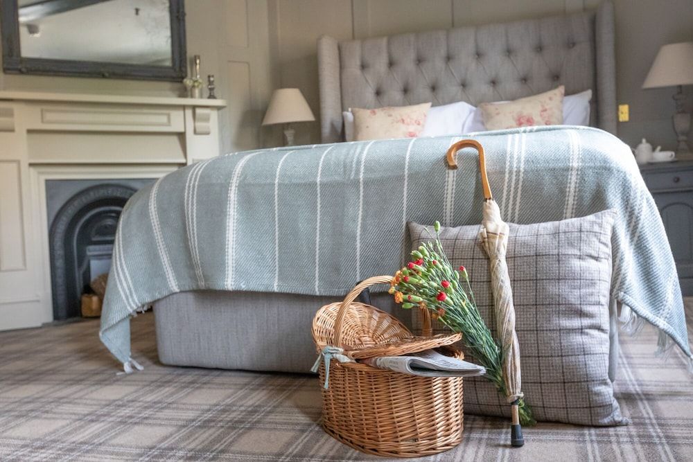 The Running Horses Superior Double Room, Ensuite, Courtyard View 10