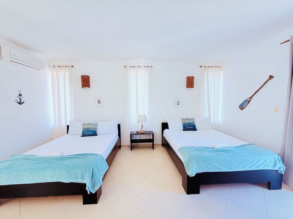 Solaz Boutique Hotel Standard Quadruple Room 19