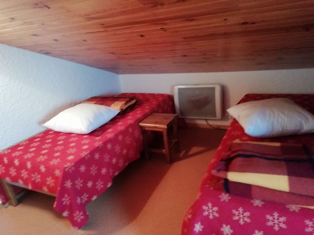 3 Room Apartment 6 People and 1 baby, balcony