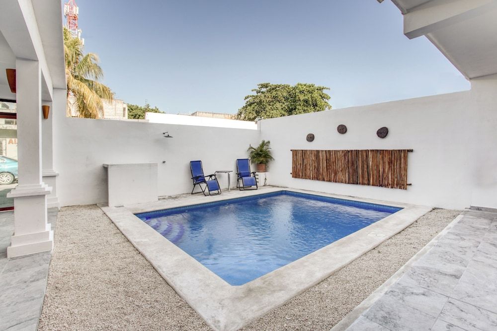 undefined Capital O Hotel Yukon 7