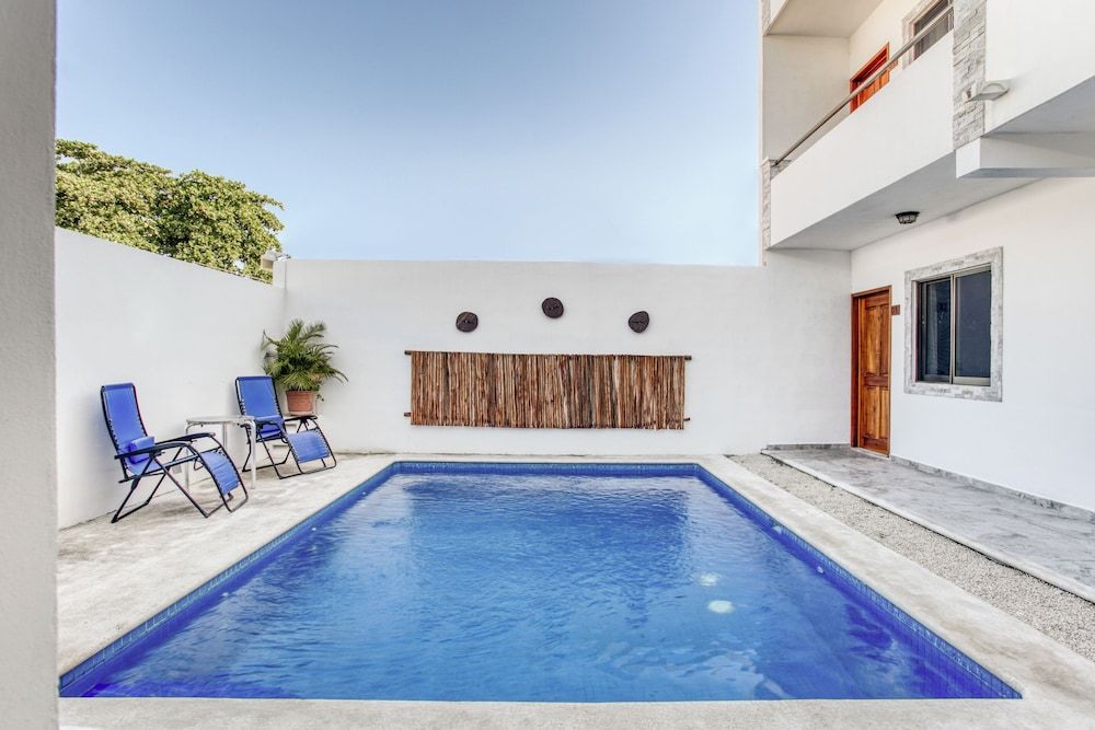 undefined Capital O Hotel Yukon 6