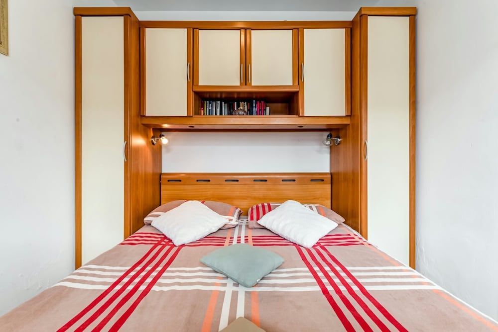 undefined Apartment Tara 4