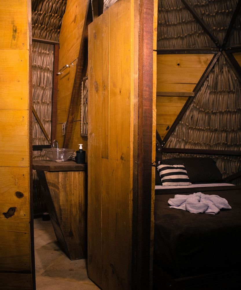 Raiz Kite Cabana Family Cabin, Private Bathroom 11
