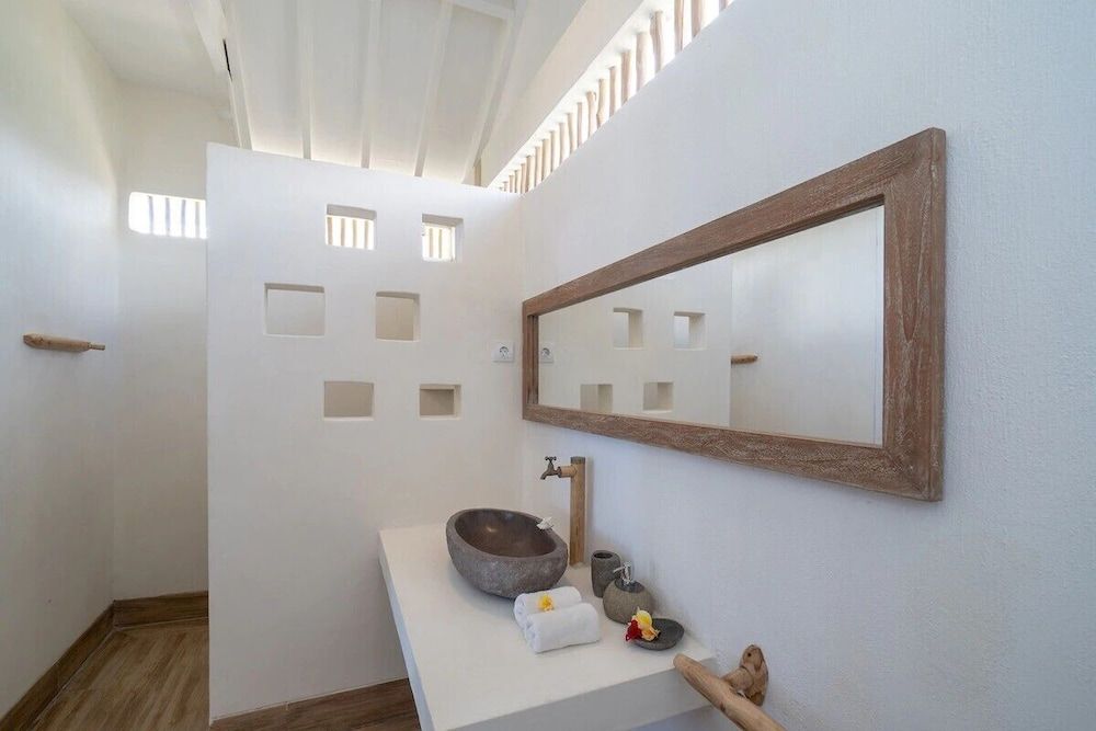 Paus Putih Hotel Deluxe Double or Twin Room, Garden View 5