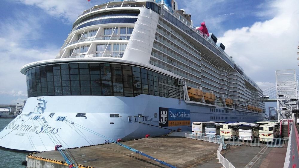 undefined TOMARO Osaka Bay 4