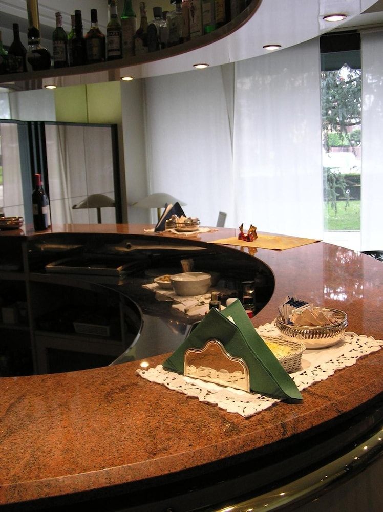 undefined Giovanni 8