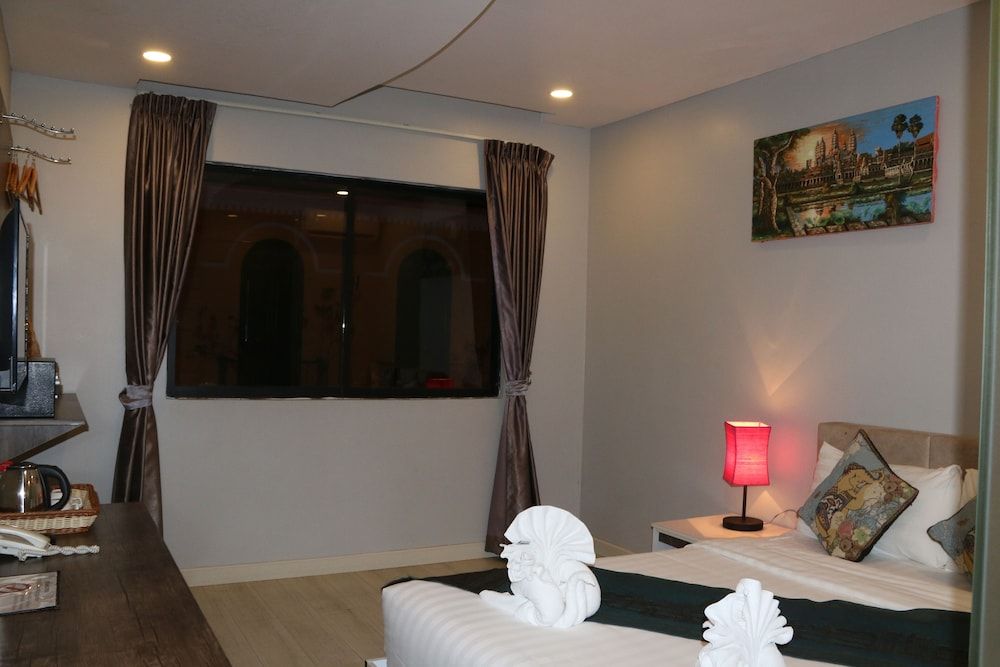 Ostro Hotel Standard Double Room 8