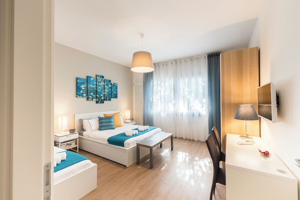 undefined VILLA DUE GIARDINI 4