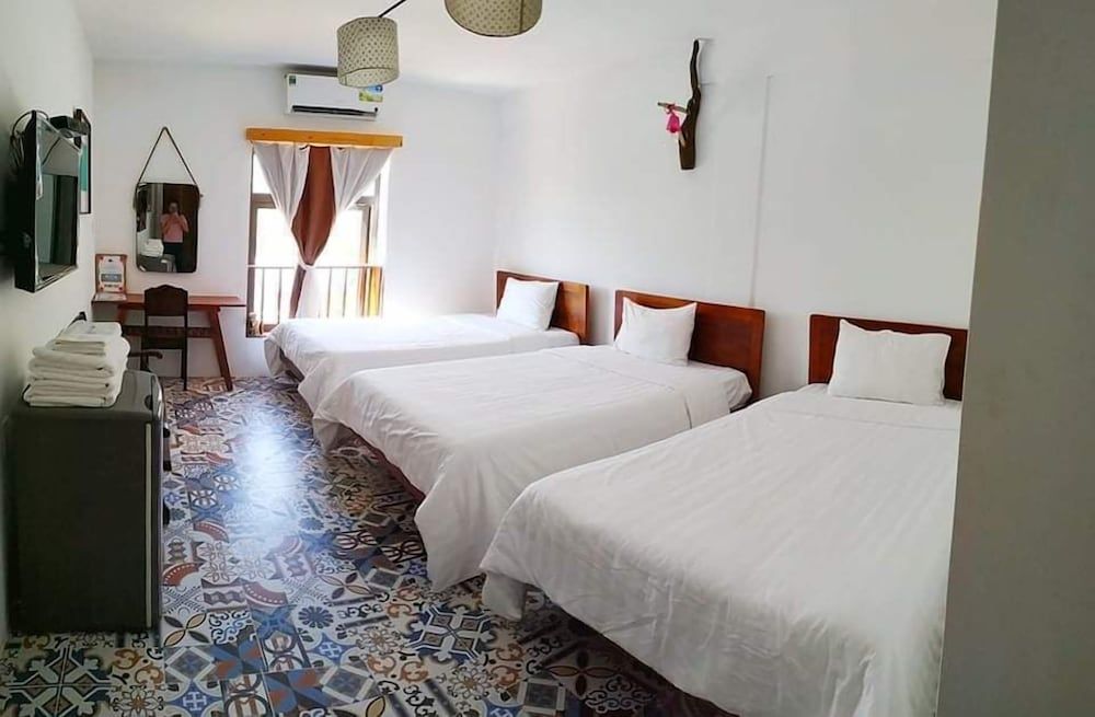 Basic Triple Room